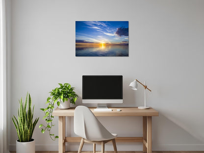 Amanecer sobre el mar