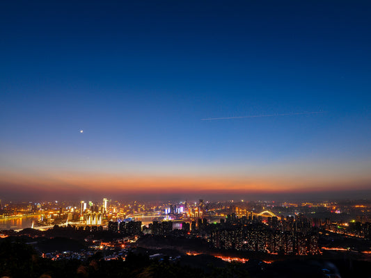 Anochecer en la ciudad