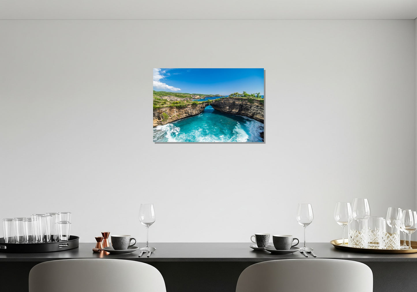 Arco rocoso sobre el mar