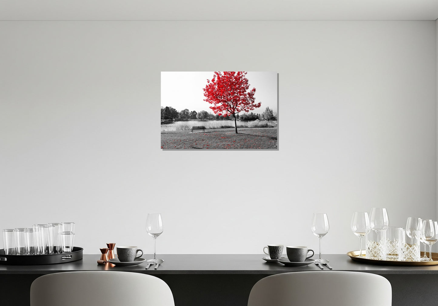 La silla y el árbol rojo