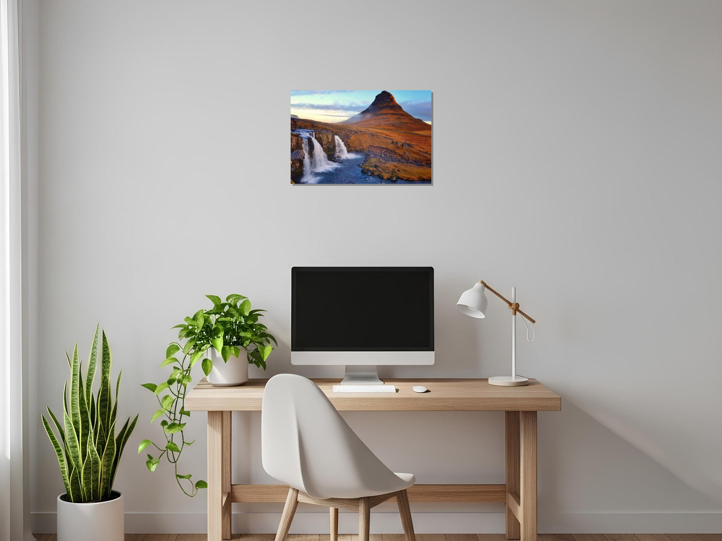 Monte Kirkjufell y sus cascadas