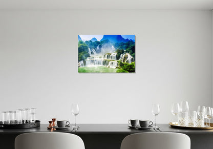 Niebla en la cascada