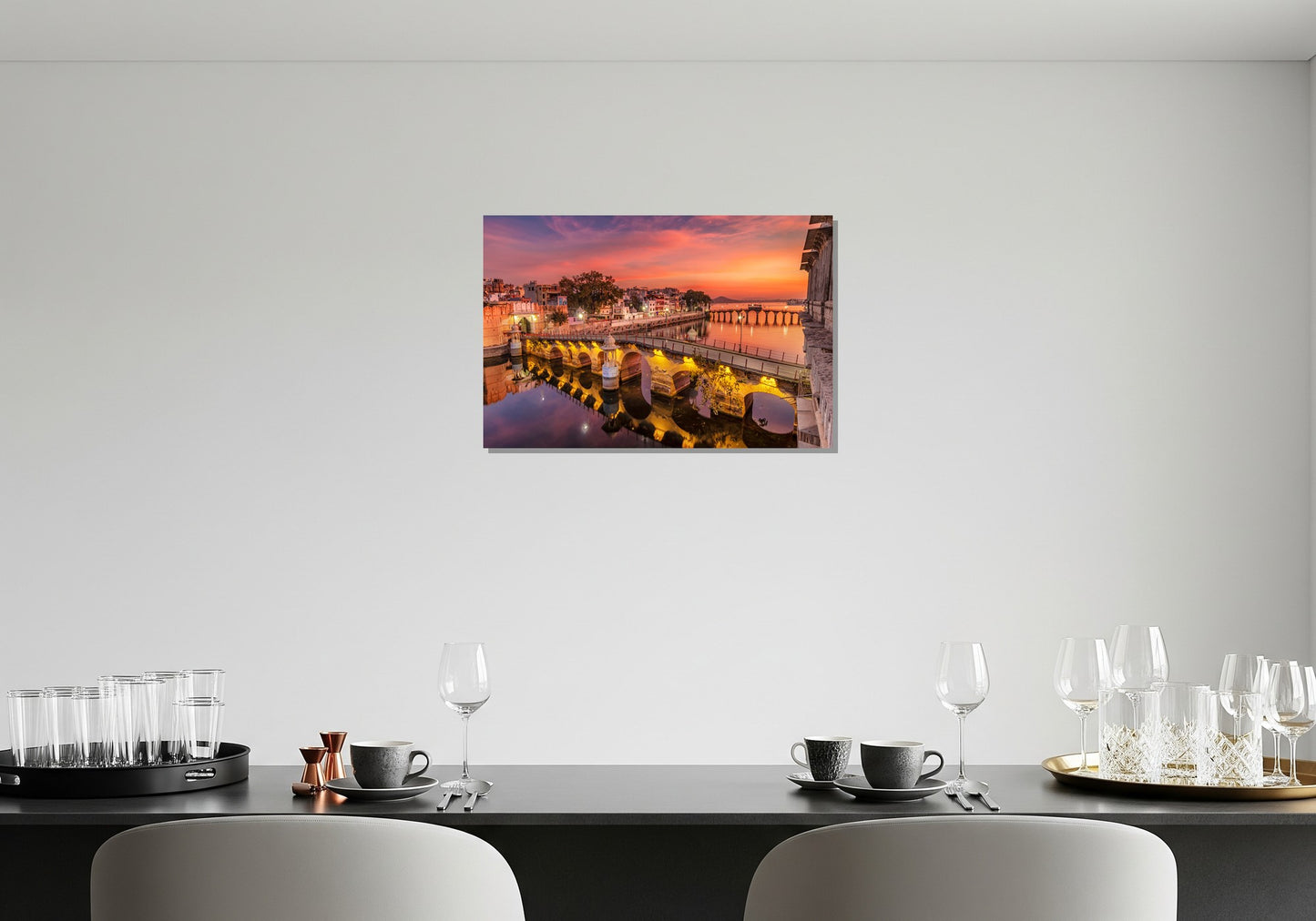 Palacio a orillas del lago