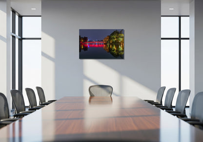 Puente del templo Ngoc Son